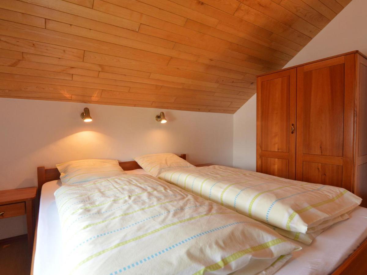 Lovely Holiday Home In B Tgenbach By The Lake Бютгенбах Экстерьер фото
